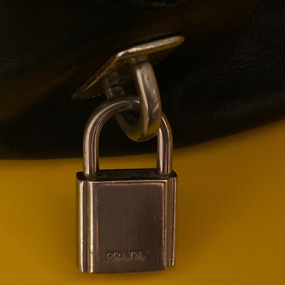 Black Leather  Prada Doctors bag - Picture 4 of 16